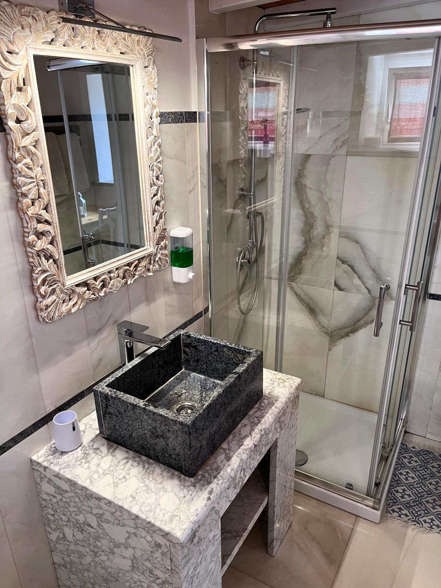 B&B Alla Fortezza 萨尔扎纳 外观 照片